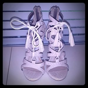 Sam & Libby Zip Up heels